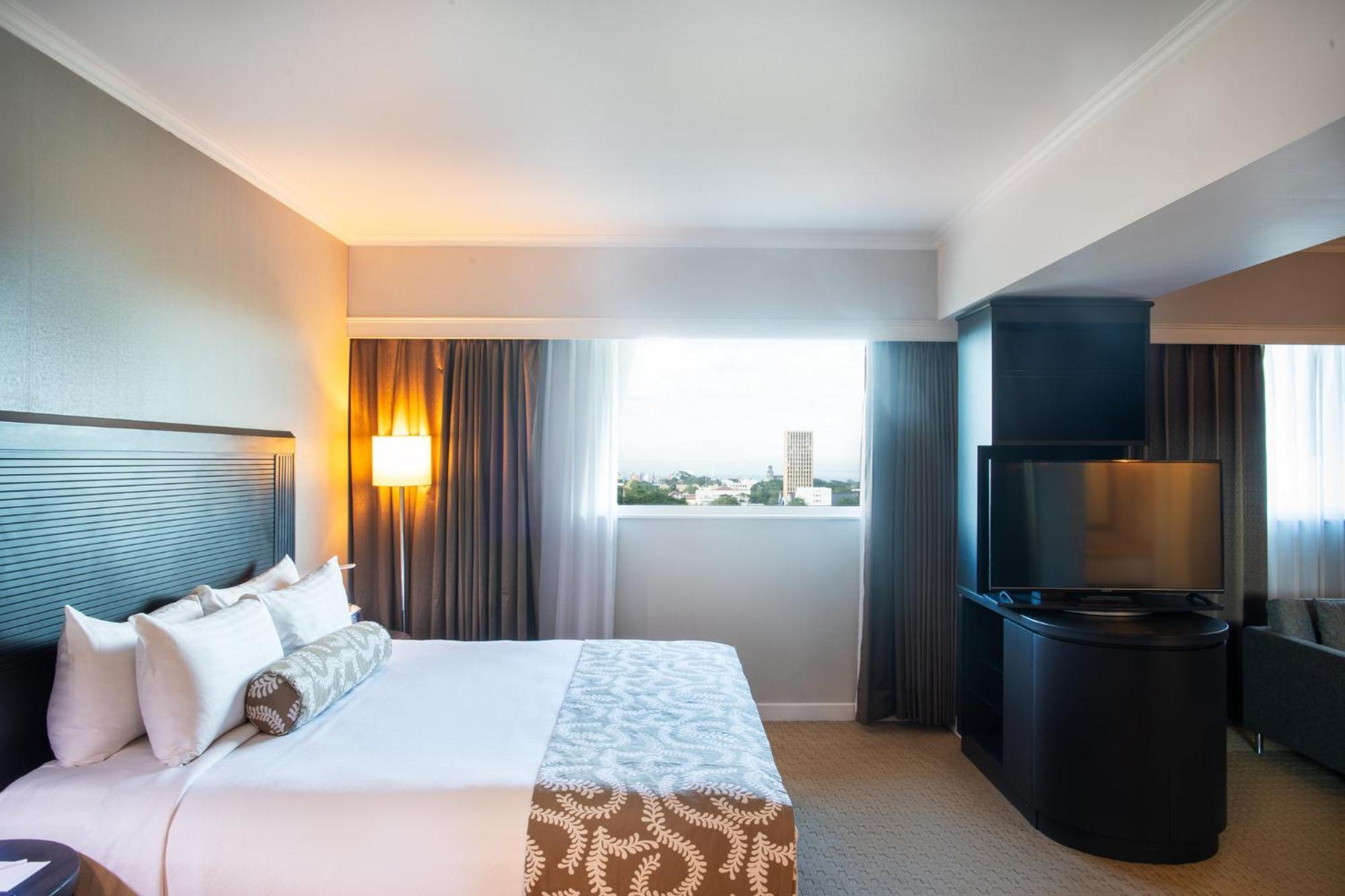 מלון Crowne Plaza Managua By Ihg מראה חיצוני תמונה