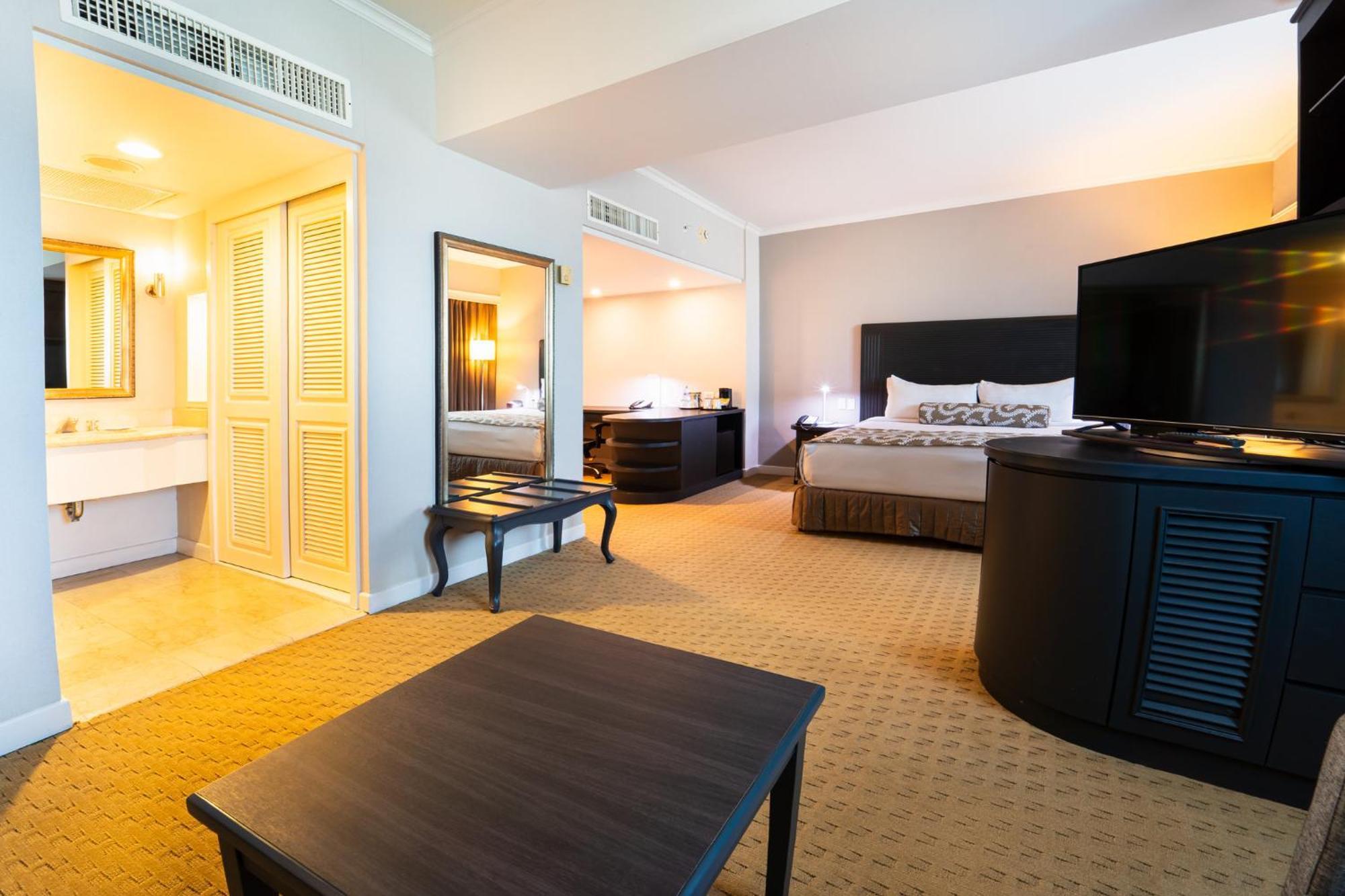 מלון Crowne Plaza Managua By Ihg מראה חיצוני תמונה